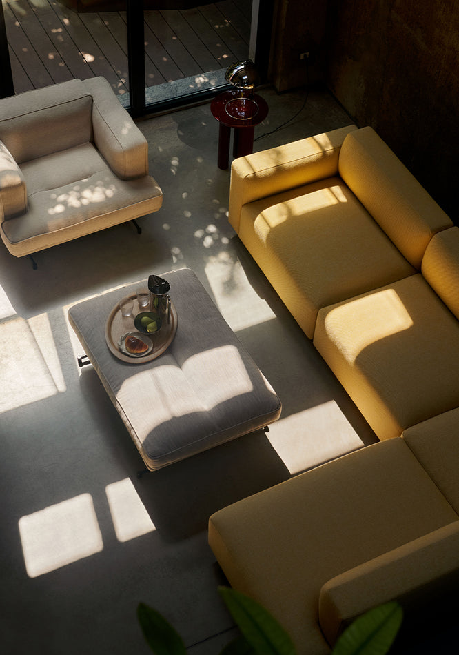 Develius Sofa EV1–EV2