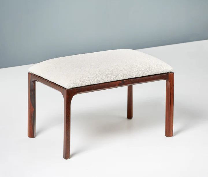 Entre Stool