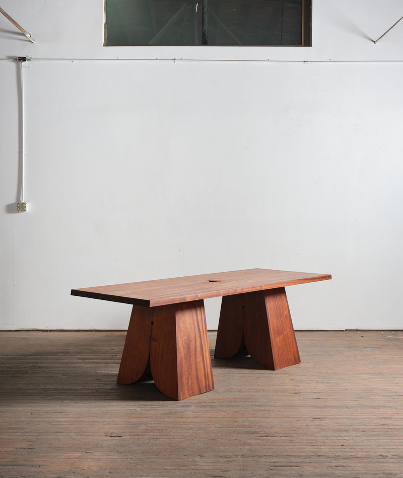 Angeles (Brutes Table)