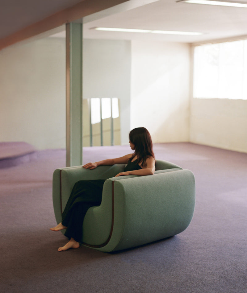 Linea Armchair