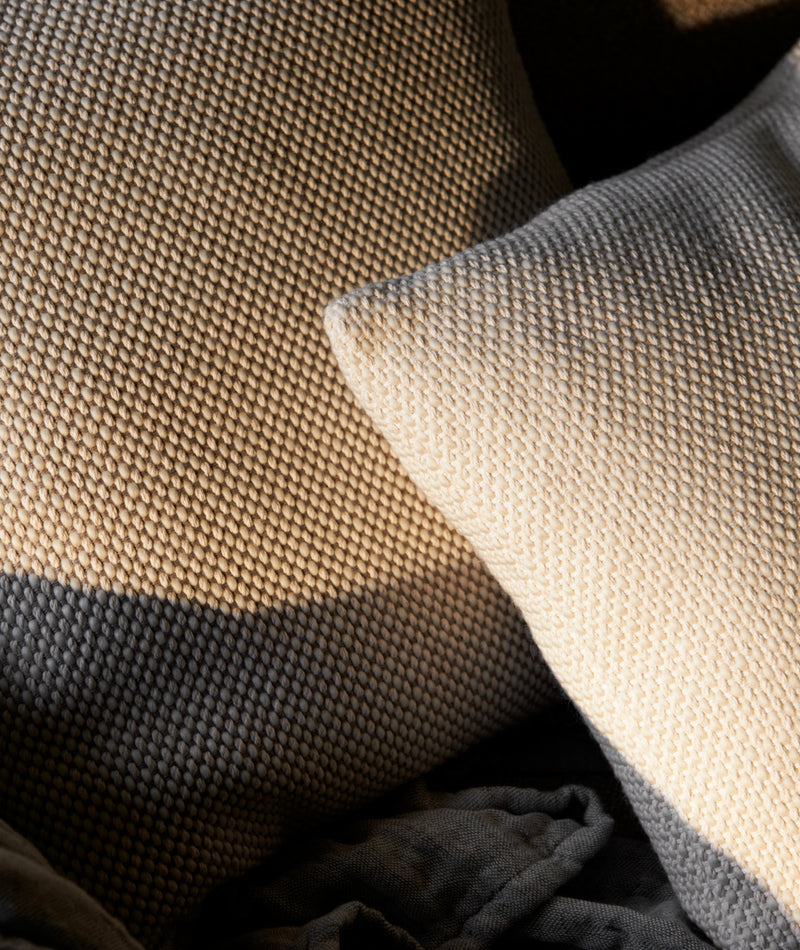 Collect | Cushion SC28