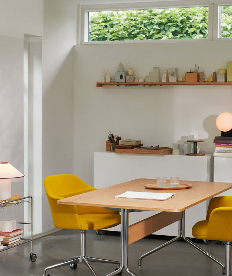 Pavilion AV18 Table
