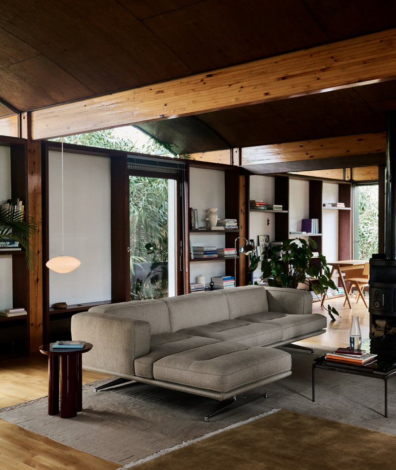 Inland AV42 Sofa
