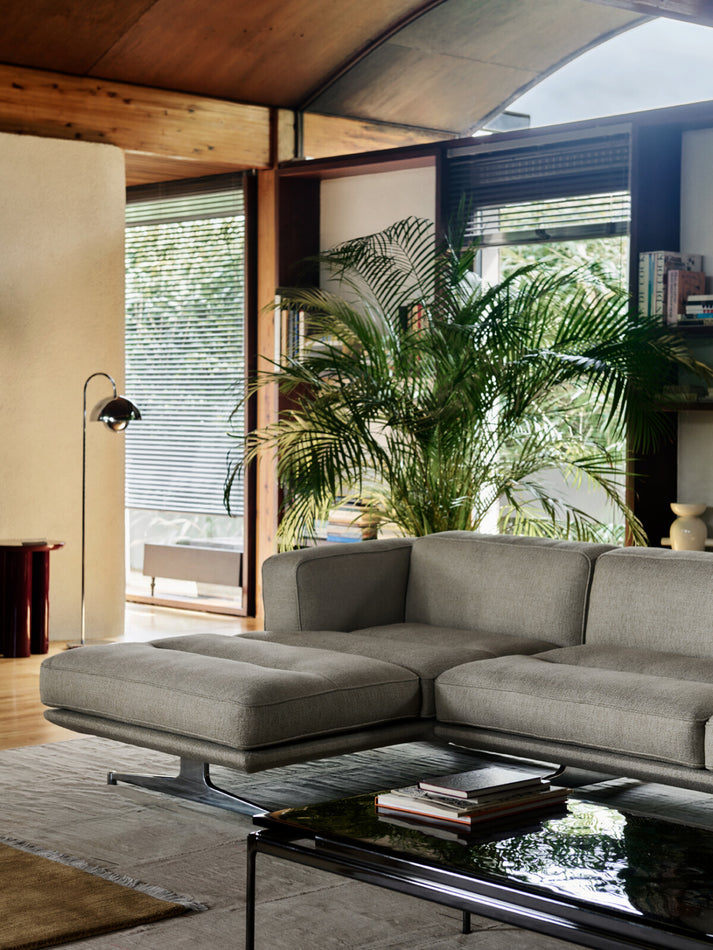Inland AV42 Sofa