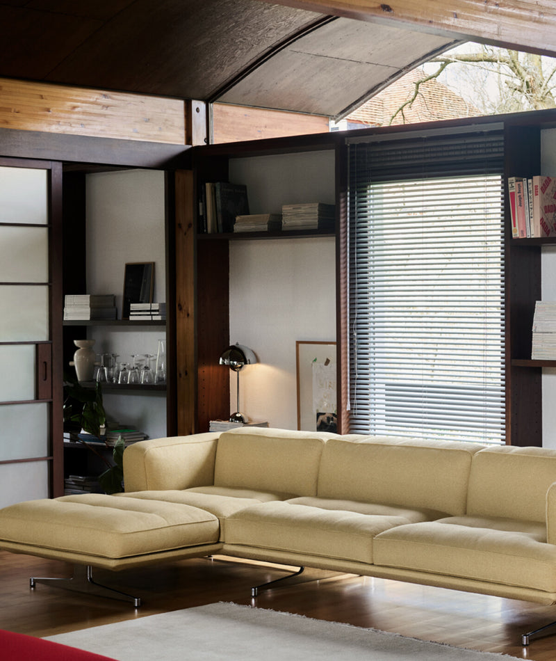 Inland AV42 Sofa