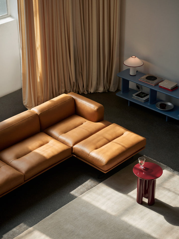 Inland AV42 Sofa