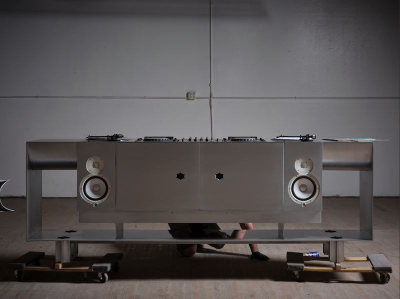 Credenza (Aluminum)