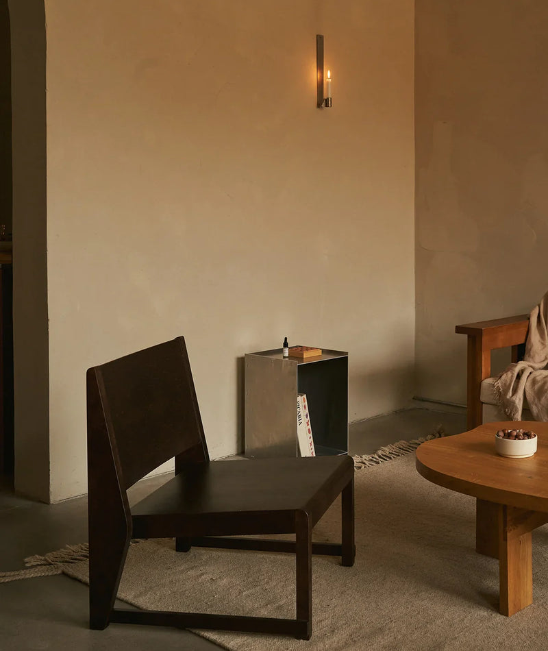 Easy Chair 01