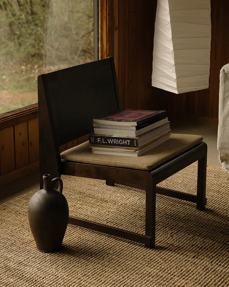 Easy Chair 01