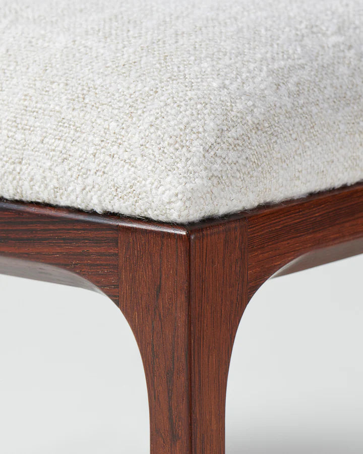Entre Stool