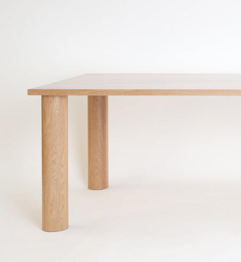 Una Dining Table