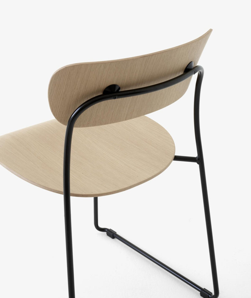 Pavilion AV51 Chair