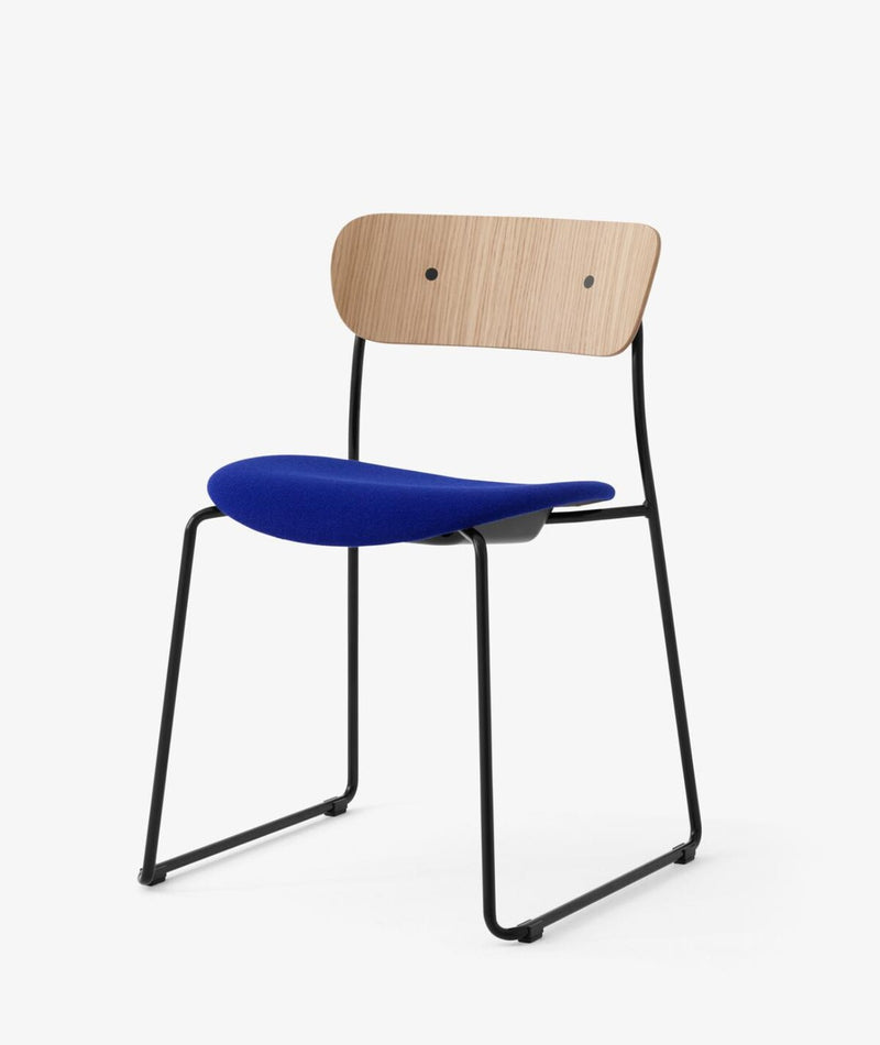 Pavilion AV52 Chair