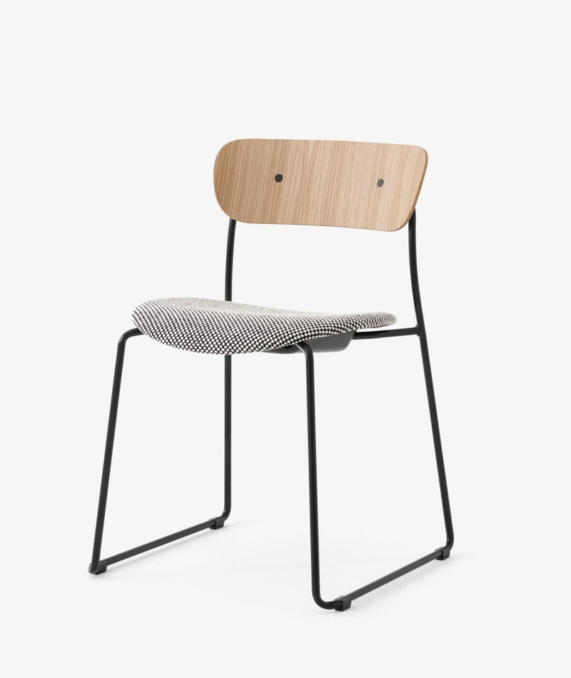 Pavilion AV52 Chair