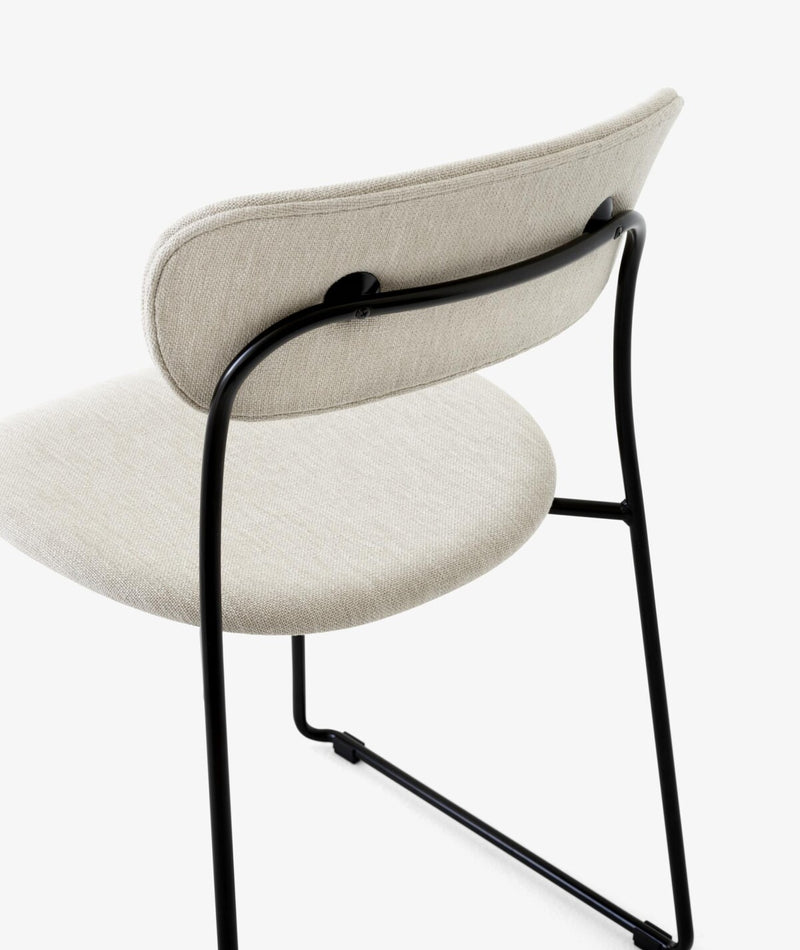 Pavilion AV53 Chair