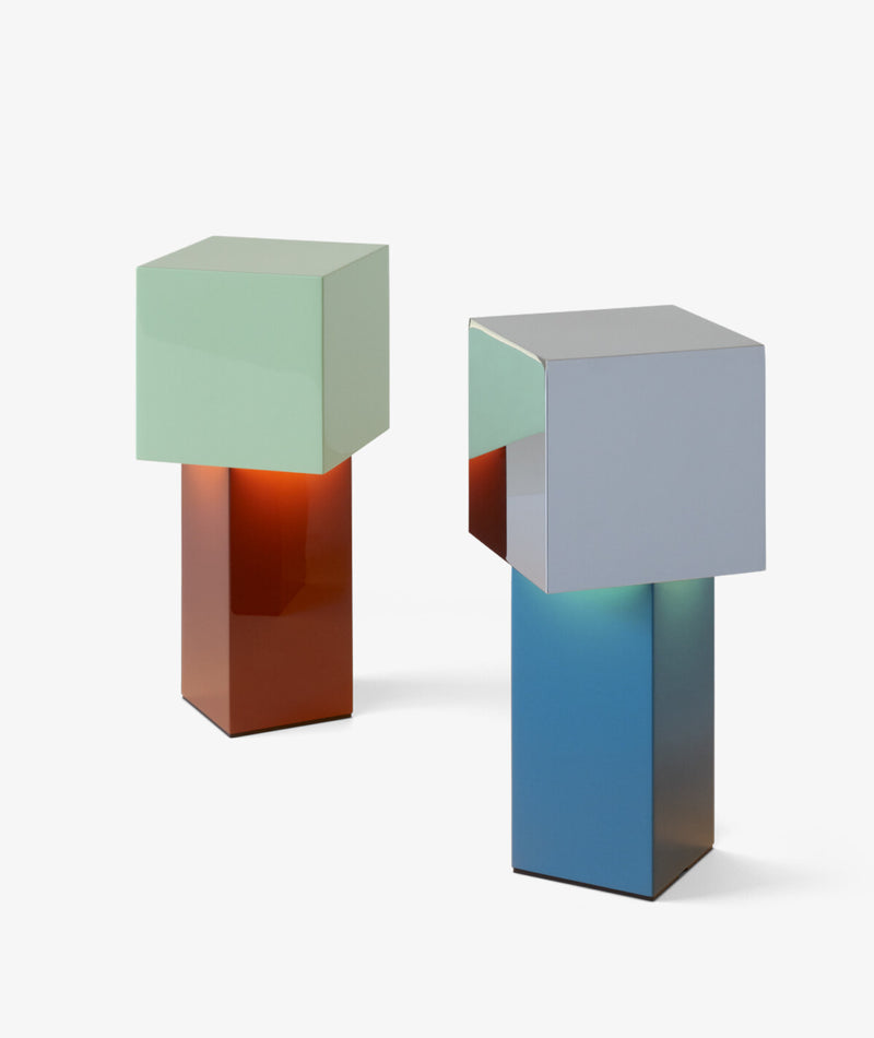 Pivot ATD7 Lamp