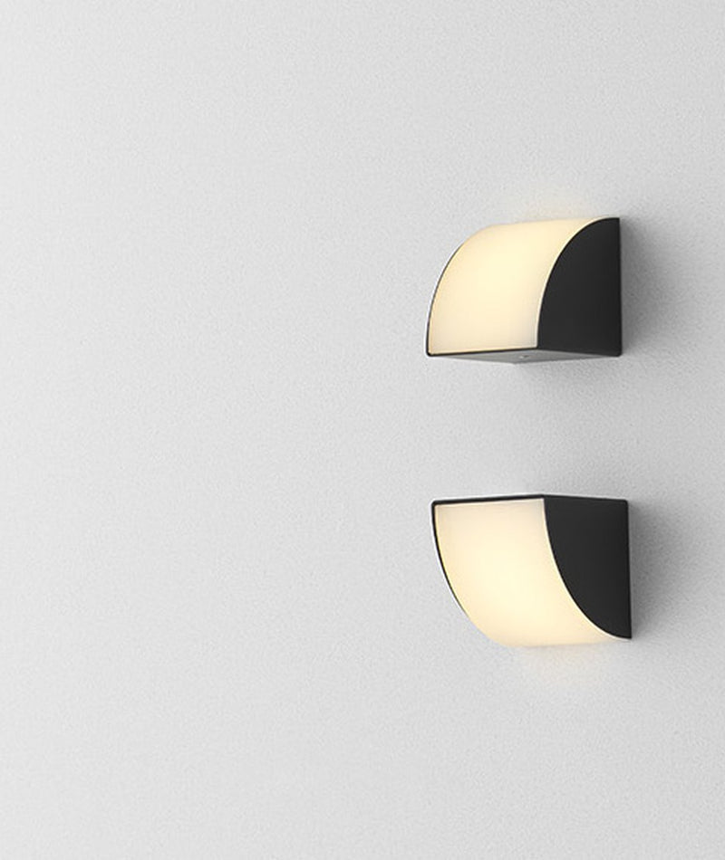 Phase Wall Sconce