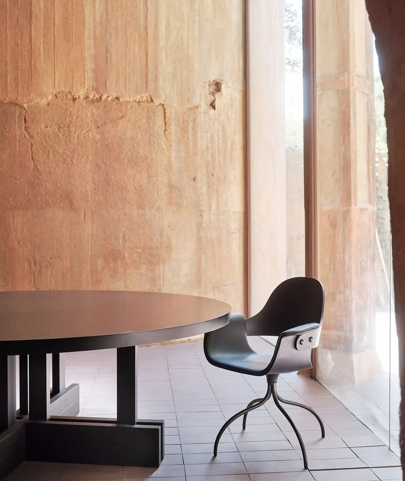 Showtime Chair