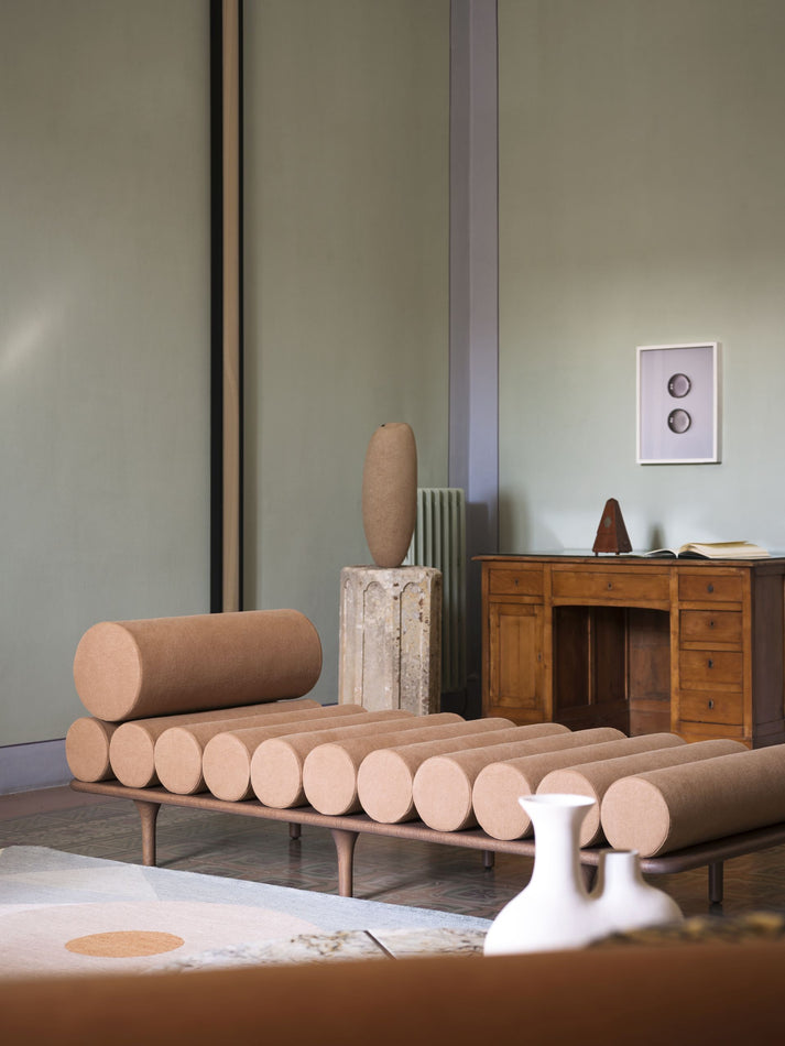 Five to Nine Daybed with headrest